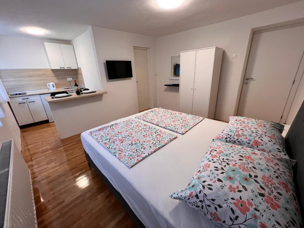 Guest House Kiwi 모스타르 외부 사진